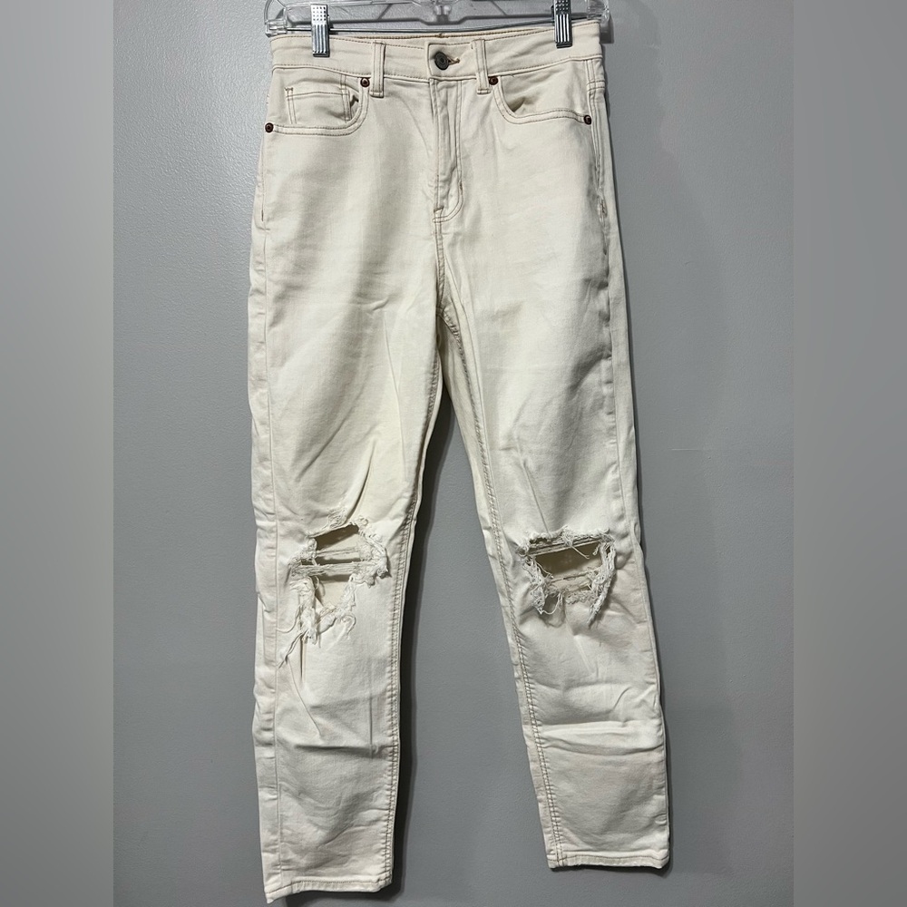 American Eagle Outfitters Ripped Mom Jean 2R
